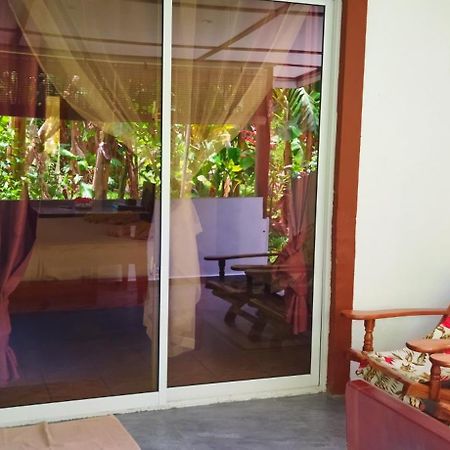 Dan Zoranz Self Catering Guest House La Digue  Extérieur photo