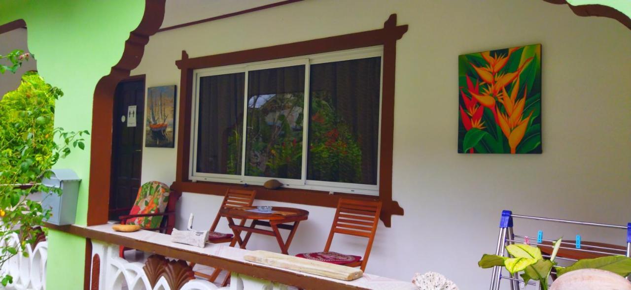 Dan Zoranz Self Catering Guest House La Digue  Extérieur photo