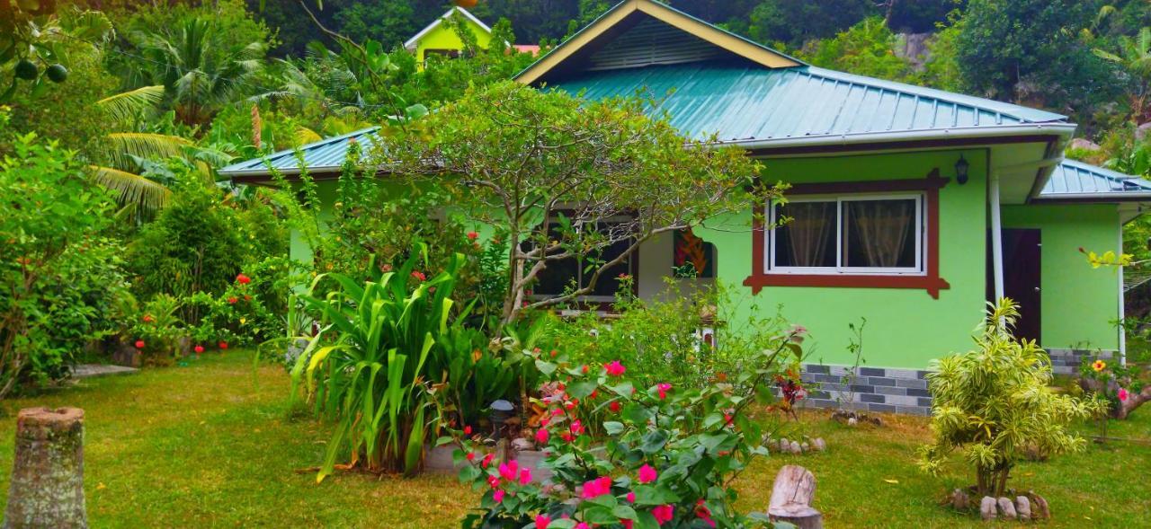 Dan Zoranz Self Catering Guest House La Digue  Extérieur photo