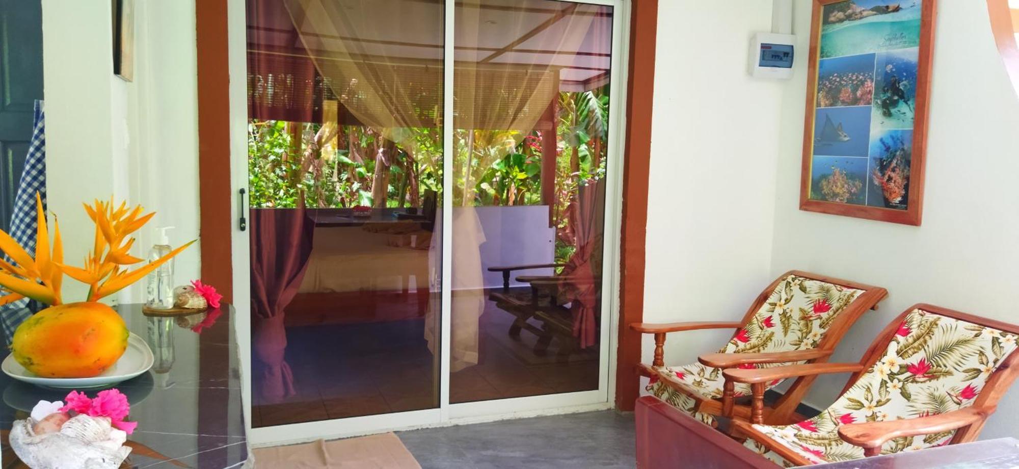 Dan Zoranz Self Catering Guest House La Digue  Extérieur photo